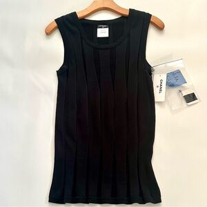 NWT-CHANEL Black Knit Sleeveless Tank Top